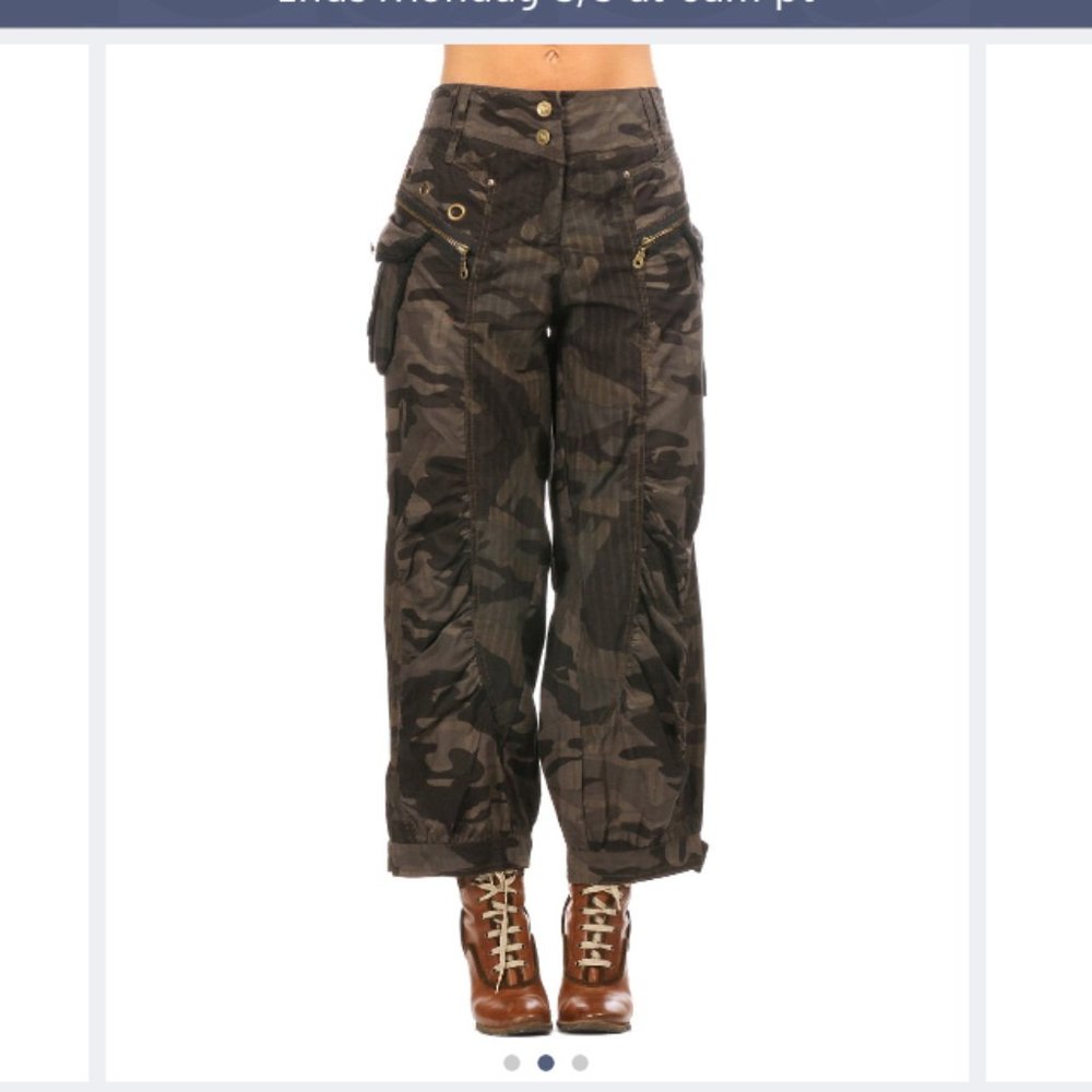 L33 Virginie & Moi Camo Cargo Pant Size US 6